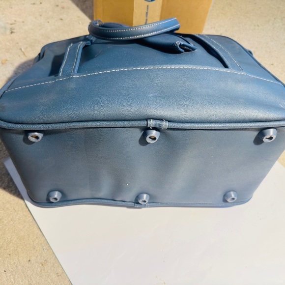 Vintage American Tourister Tiara Escort blue carry on shoulder weekend bag tote - Picture 6 of 7
